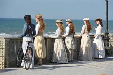 Les jeunes filles en fleur