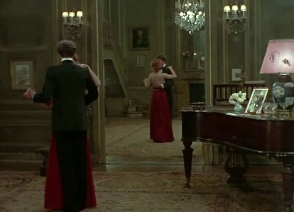Scena del ballo in "india song" di Marguerite Duras